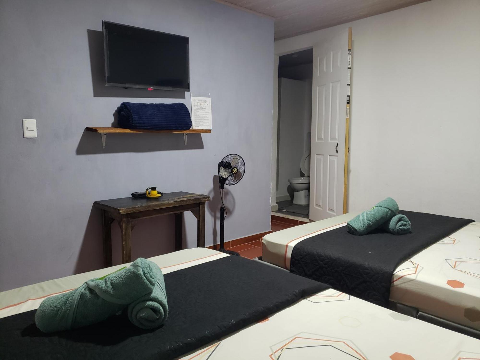 Hotel Campestre La Fuente - Piscina Moniquirá Δωμάτιο φωτογραφία